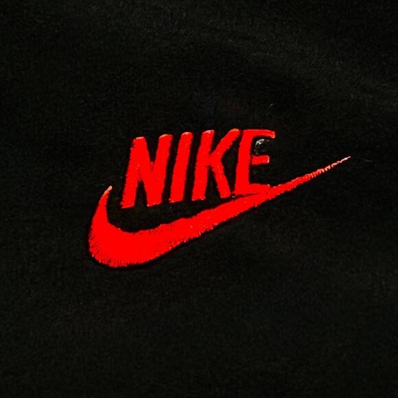 ★ Nike Red & Black Full Zip Vintage Track Jacket ★ - Picture 2 of 8